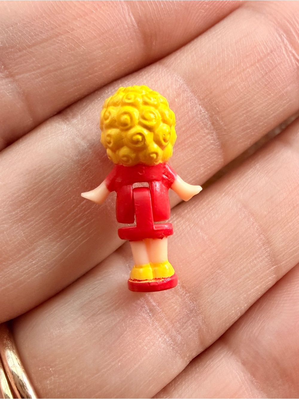 Vintage Polly Pocket 1989 Bluebird Figure Red Dress Townhouse Cafe Replacement - Picture 2 of 11